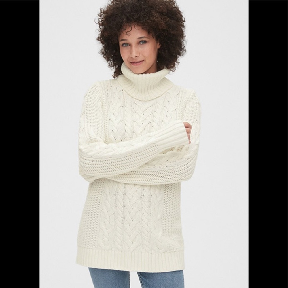Gap Chunky Cable Knit turtleneck, cream size XS